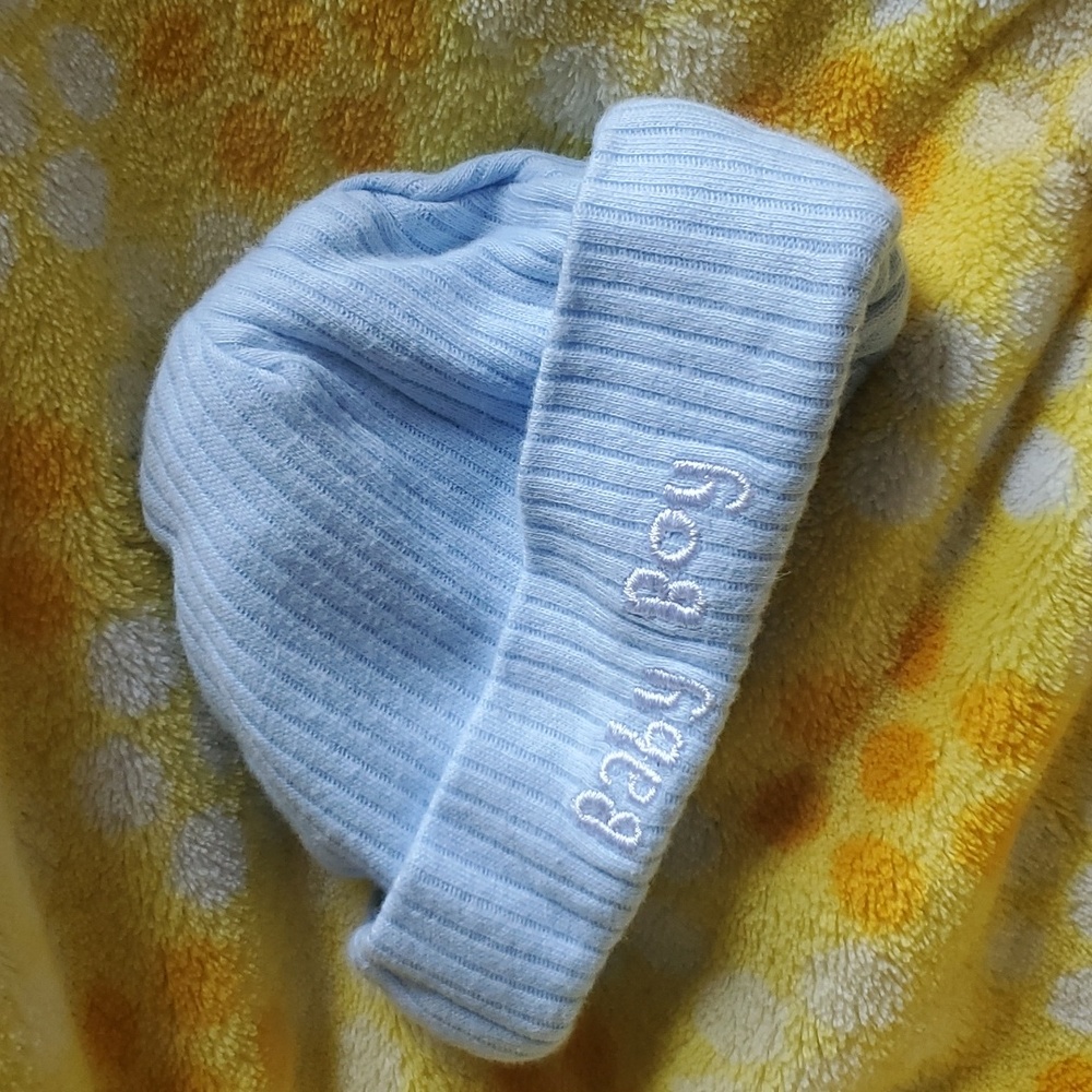 Micro- preemie/newborn Very small** baby boy hat